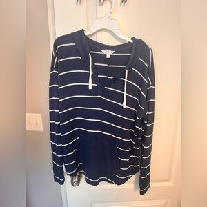 Market & Spruce Light weight hoodie